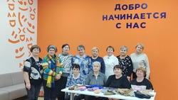 Серебряные волонтёры Ракитянского района приняли участие в акции «Тепло для героя»