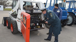 Техосмотр техники начался на перерабатывающих предприятиях и у коммунальщиков Краснояружского района