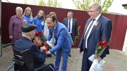 Власти поздравили ветеранов Краснояружского района с Днём Победы 