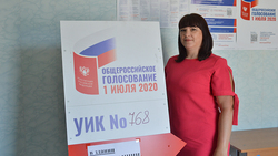 Директор Краснояружского ЦДО Лариса Болгова приняла участие в голосовании по поправкам