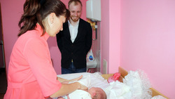 62 малыша родились в Краснояружском районе за шесть месяцев 2022 года