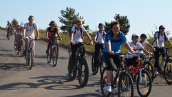 15 краснояружских семей приняли участие в районном велопробеге