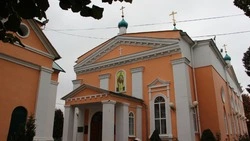 И сошёл на землю Дух Святой