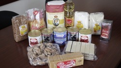 Вячеслав Гладков сообщил о выделении школьникам из приграничья продуктовых наборов