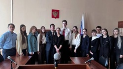 Школьники посетили Ракитянский районный суд