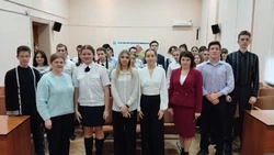 Ракитянцы побывали на экскурсии в администрации района