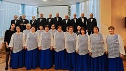 Хор ветеранов труда ЦКР «Молодёжный» представил ракитянцам праздничный концерт