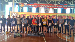 Команда из села Центральное стала победителем ракитянского первенства по гиревому спорту