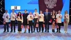 Краснояружцы отметили День Конституции