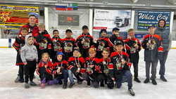 Ракитянский «Метеор» завершил сезон с серебряными медалями турнира по хоккею ко Дню Победы