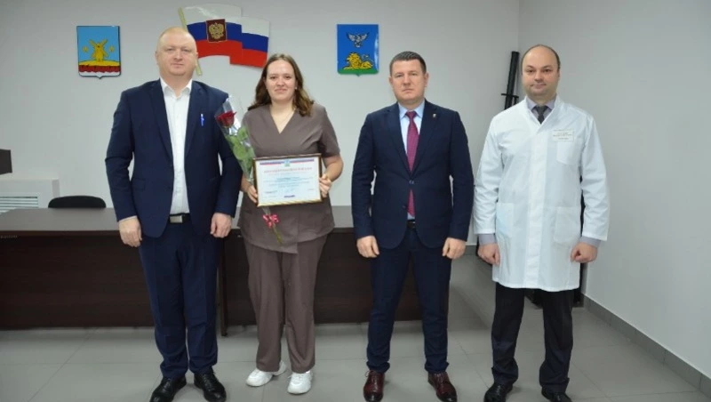 Краснояружские медработники получили награды