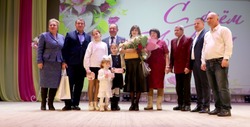 Власти Ракитянского района поздравили жителей муниципалитета с Днём матери