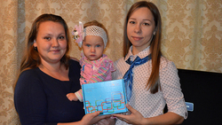 Многодетная семья из посёлка Задорожный получила в подарок цифровую приставку