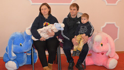 Торжественная регистрация новорождённого прошла в Краснояружском районе
