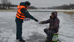 Краснояружские сотрудники МЧС провели профилактические рейды на водоёмах