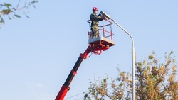 Белгородские энергетики в 2024 году смонтировали 2 129 светильников наружного освещения