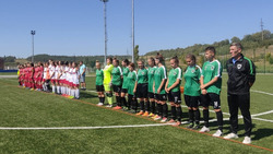 Краснояружские футболистки провели товарищеский матч со спортсменками из ЛНР