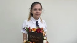 Школьница из Краснояружского района стала призёром медиаконкурса «Цветы как признанье…»