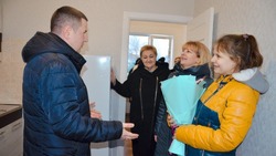 Жительница Краснояружского района получила ключи от нового жилья