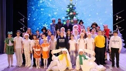 Краснояружские дети побывали на Ёлке главы муниципалитета