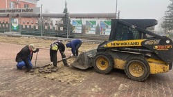Строители приступили к обновлению площади в Ракитянском районе