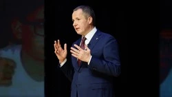 Вячеслав Гладков пригласил белгородцев принять участие в прямой линии