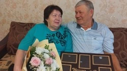 Краснояружская семья отметила 50-летие совместной жизни