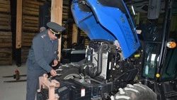 Начальник инспекции гостехнадзора Краснояружского района провёл техосмотр