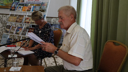 Встреча с белгородским поэтом Владимиром Чурсиным прошла в Ракитянском районе