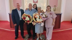Краснояружская пара отметила золотую свадьбу