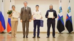 Ракитянский школьник Дмитрий Сиончук поощрён за высокие показатели в учёбе