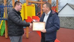 Власти Краснояружского округа открыли три новые игровые площадки