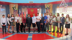 Представители ОМВД Ракитянского района вручили паспорта школьникам