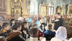 Ракитянские школьники посетили Свято-Никольский храм