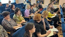 Глава администрации района Анатолий Климов встретился с жителями посёлка Ракитное