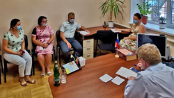 Выездной личный приём граждан главой муниципалитета прошёл в Краснояружском районе