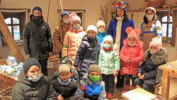 Краснояружские дети посетили квест «День перед Рождеством на Слобожанщине» в Колотиловке