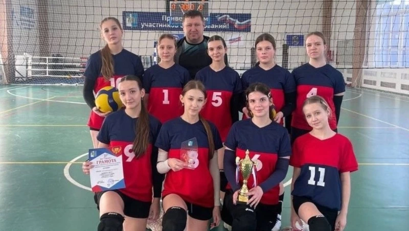 Краснояружские волейболистки отличились в турнире среди женских команд