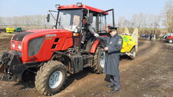 Порядка 200 единиц техники краснояружских предприятий получили доступ к полевым работам