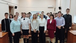 Ракитянцы побывали на экскурсии в администрации района