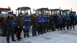 На линейке готовности - сельхозтехника предприятия «Бобравское»