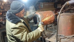 Ракитянец Виталий Орловский решил делать печи-буржуйки для фронта