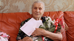 Долгожительница из ракитянского посёлка Пролетарский получила письмо от президента