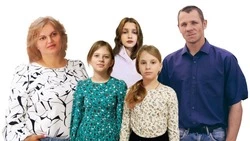 Две жительницы Краснояружского округа получили медали «Материнская слава» третьей степени