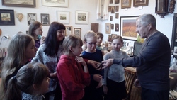 Школьники посетили мастерскую Виктора Ивановича Иванчихина
