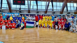 Футбольная команда из Красной Яруги получила серебряные медали на первенстве ЦФО