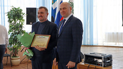 Ракитянские коммунальщики получили награды к профессиональному празднику