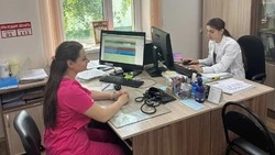 Ракитянские врачи обследовали женское население Дмитриевского сельского поселения