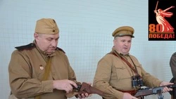 Поисковики-реконструкторы встретились с краснояружскими школьниками