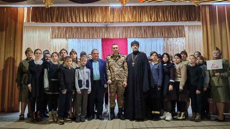 Жители ракитянского села Вышние Пены отметили День Героев Отечества